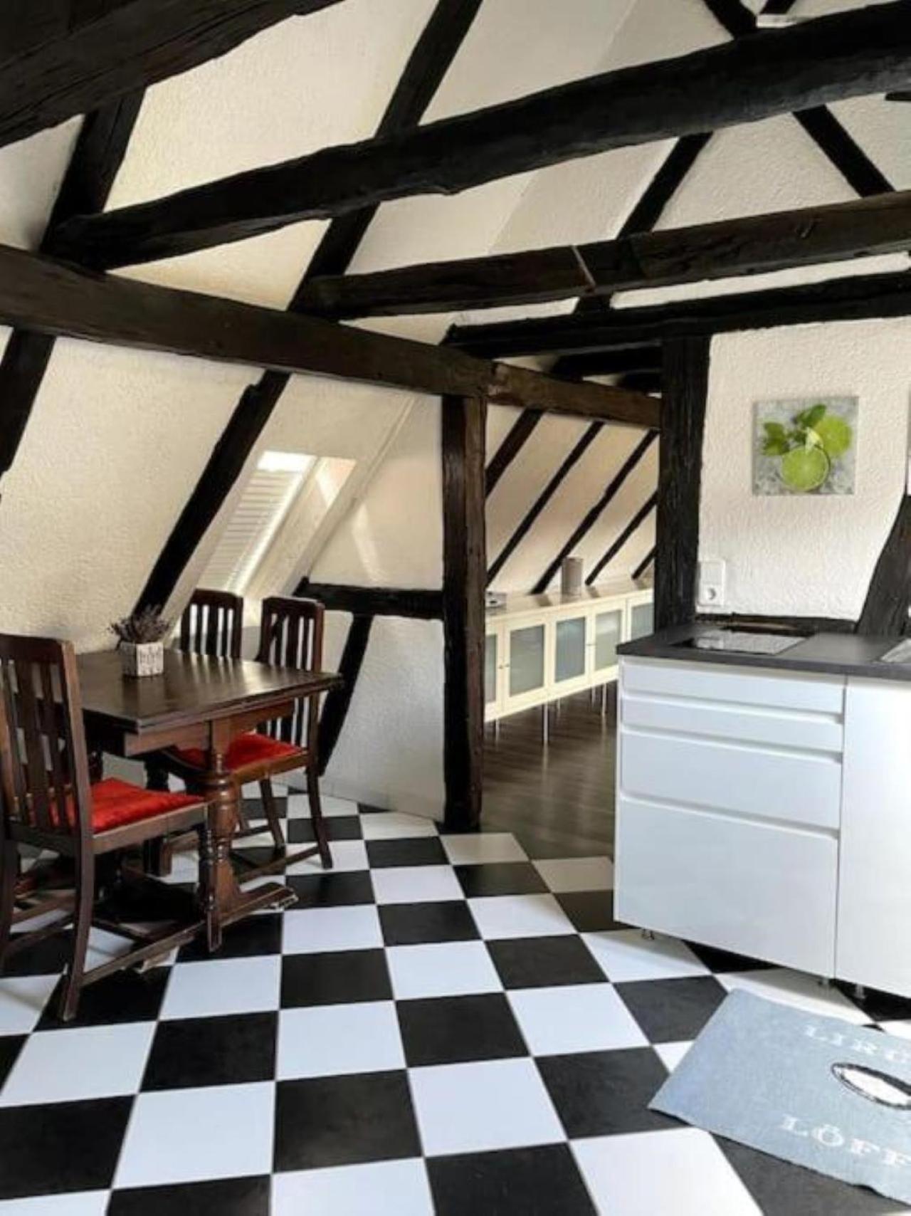 Ferienwohnung Im 'Schmoller - Hof' Neustadt an der Weinstraße المظهر الخارجي الصورة