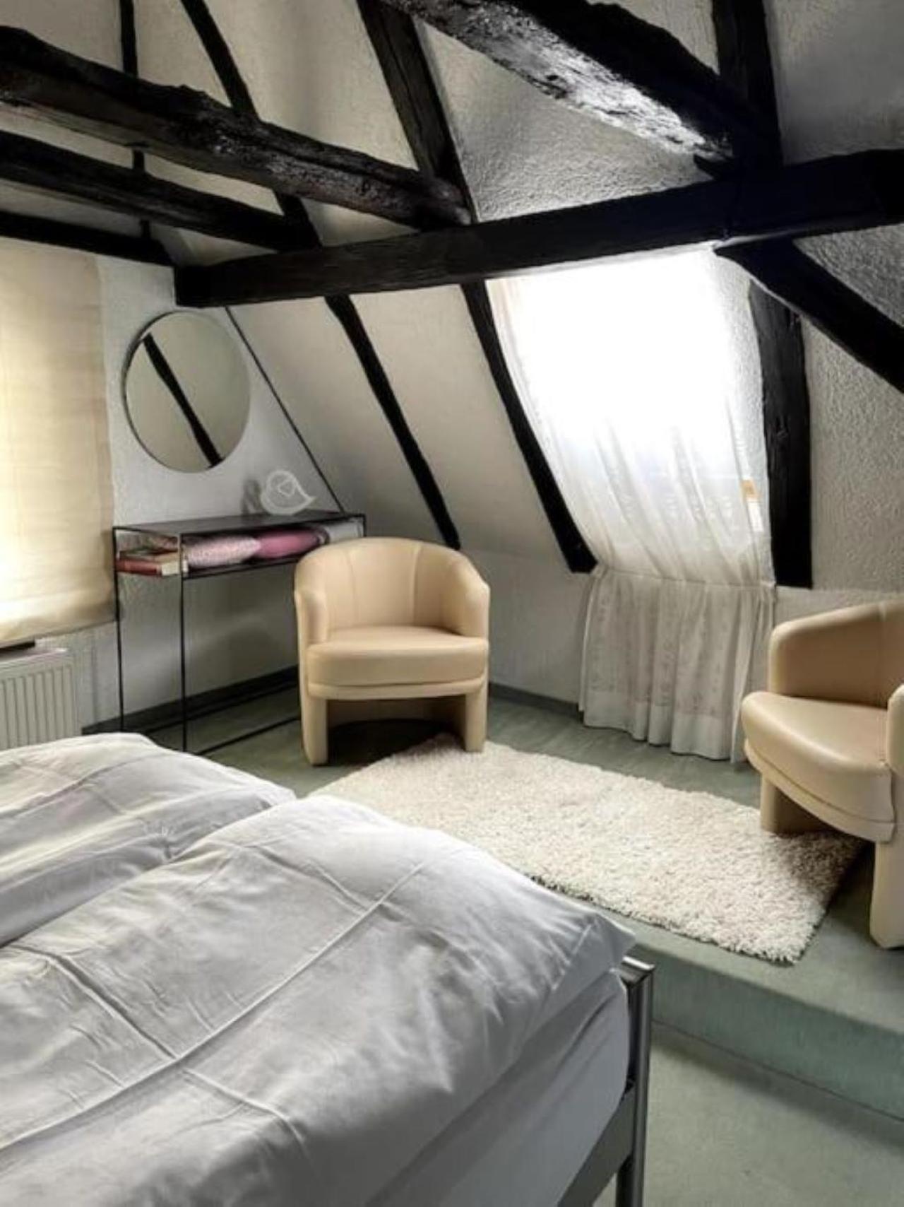 Ferienwohnung Im 'Schmoller - Hof' Neustadt an der Weinstraße المظهر الخارجي الصورة